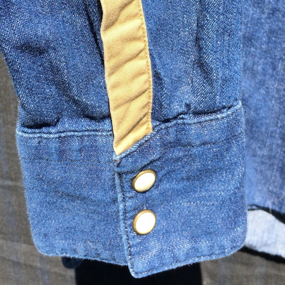 Limited Edition Levi's Barstow Med. - Picture 8 of 8